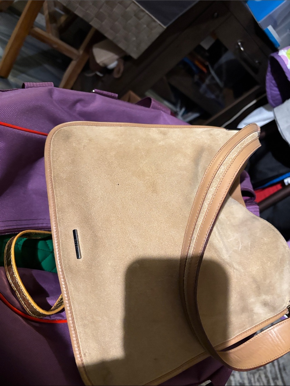 Gucci Tan Suede Shoulder Bag with Leather Trim - Vintage authentic - Picture 15 of 16